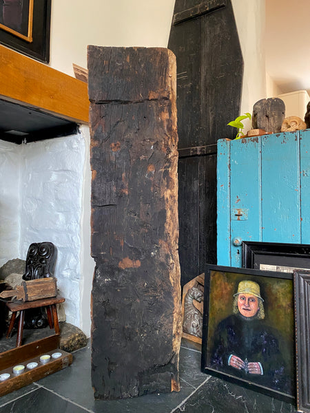 Rare Salvaged Antique 17th Century Solid Oak Inglenook Beam With Vast Collection Of Apotropaic Taper Burns
