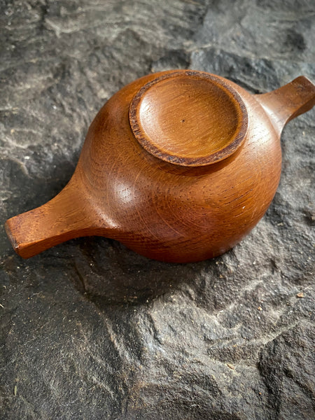 Curious 19th C. Treen Quaich & Period Label Stating From Roof Of Cardinal Beaton’s House, Cowgate, Edinburgh - Source Vintage