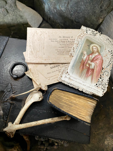 Rare, Fascinating & Rather Eerie 18th Century Witch’s Box Or Conjure Chest - Source Vintage
