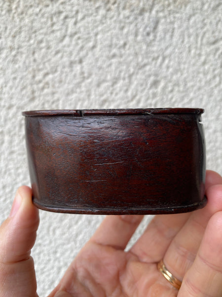 A Fine Antique 18th Century Welsh Chip Carved Snuff Box - Source Vintage