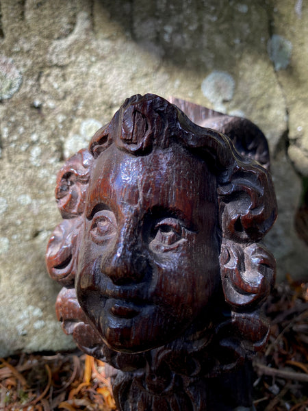 Antique Late 17th-Early 18th Century Carved Oak Cherub
