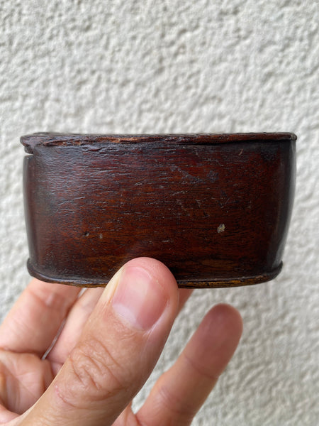 A Fine Antique 18th Century Welsh Chip Carved Snuff Box - Source Vintage
