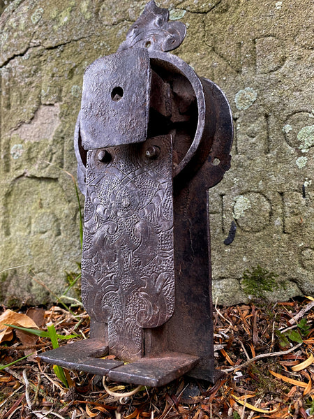 Antique Late 16th-Early 17th Century Iron Lock c.1558-1603 - Source Vintage
