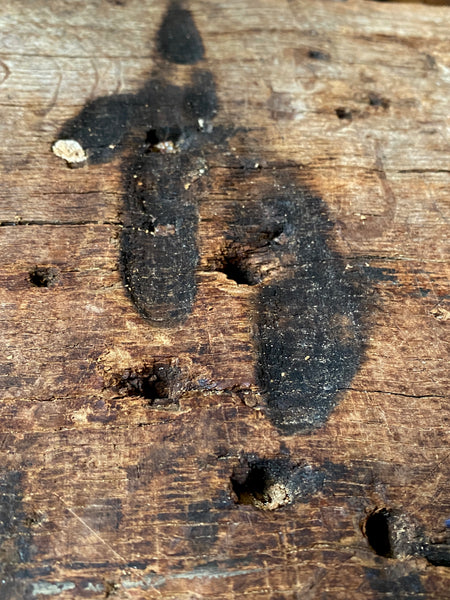 Rare Salvaged Antique 17th Century Solid Oak Inglenook Beam With Vast Collection Of Apotropaic Taper Burns