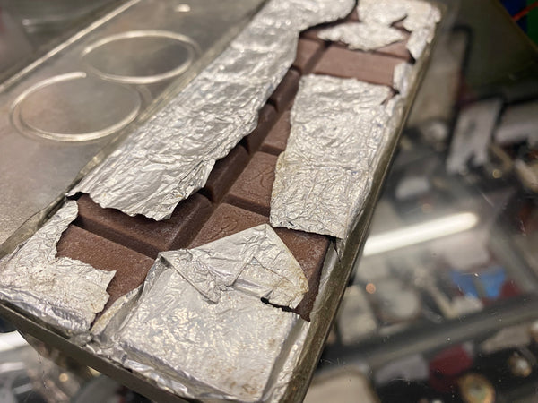 Rare Untouched Rowntree’s Silver Jubilee Chocolate Bar In Original Tin From 1935 - Source Vintage