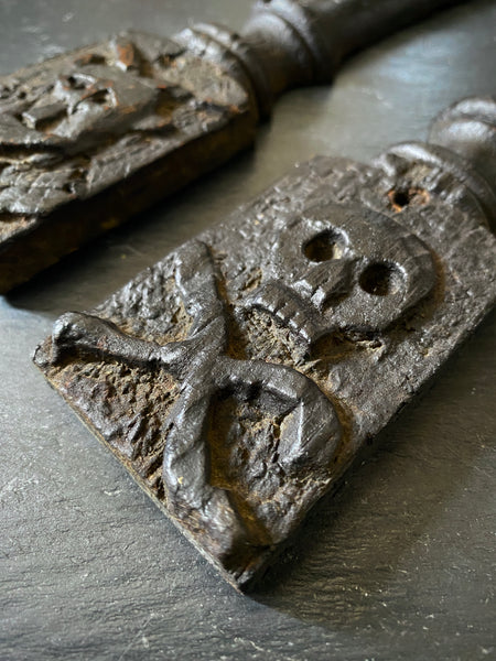 Rare Pair Antique 16th Century Carved Oak Pilasters With Skulls, Devils And Demons From A Bizarre Sideboard From The East Anglia Region - Source Vintage