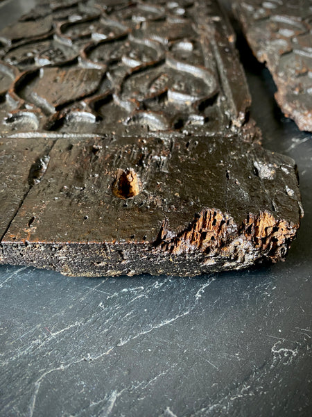 Extremely Rare Pair Of English 15th Century Oak Heraldic Panels With Rare Concentric Circle Apotropaic Witch Marks & Scorch Marks