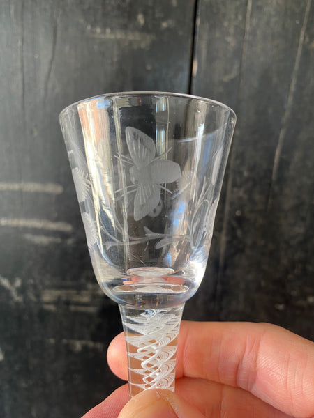Rare Antique 18th Century Jacobite Wine Glass Featuring Scottish White Rose, A Single Bud, Thistle Leaves & A Bee