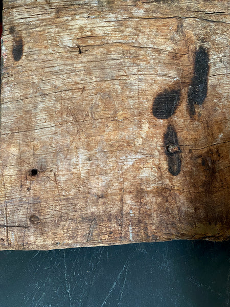 Rare Salvaged Antique 17th Century Solid Oak Inglenook Beam With Vast Collection Of Apotropaic Taper Burns
