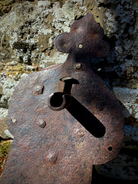 Antique Late 16th-Early 17th Century Iron Lock c.1558-1603 - Source Vintage