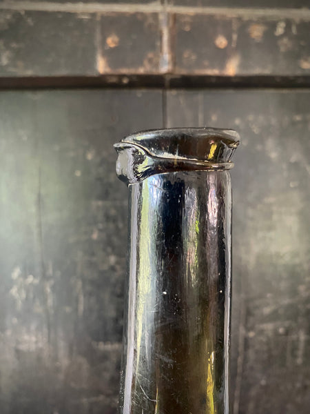 Rare Antique Early 18th Century ‘Flower Pot’ Bodied Free-blown Wine Bottle c.1710-1720 - Source Vintage