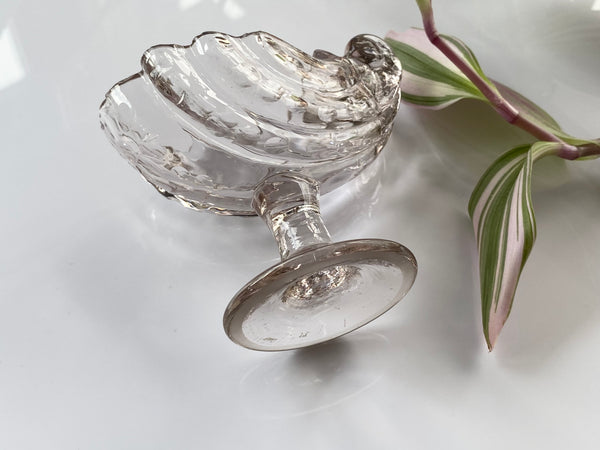 Rare Antique Georgian Novelty Shell Shaped Sweetmeat Dish c.1750. - Source Vintage